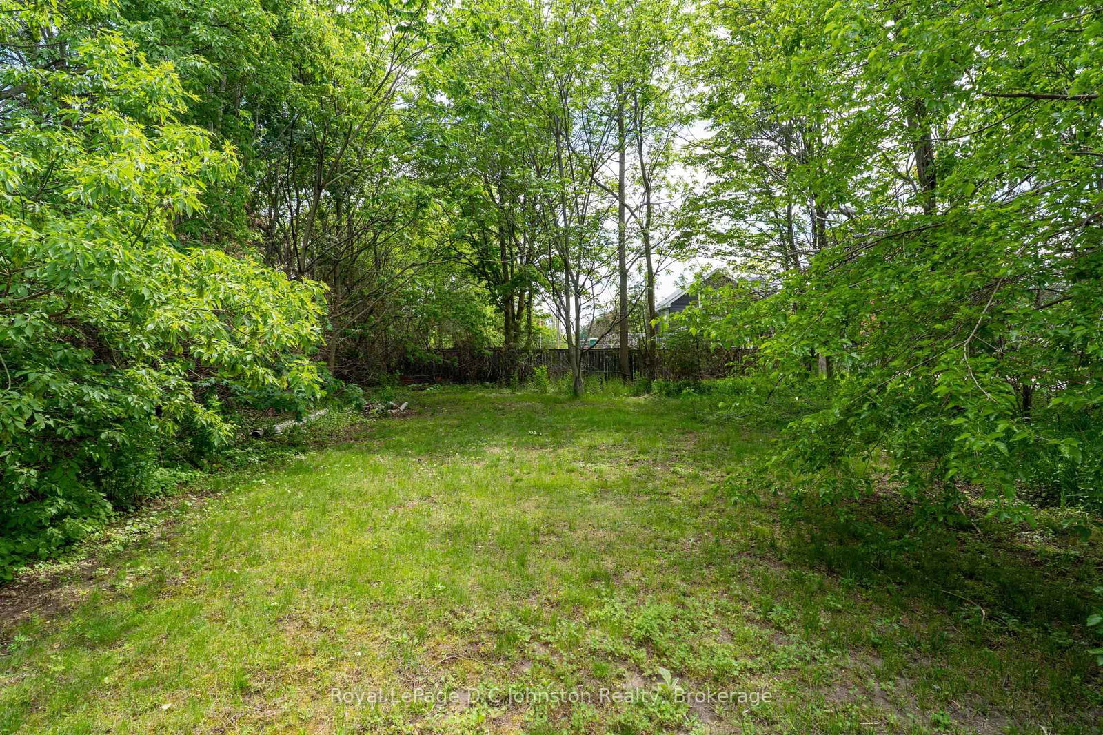 561 Wellington Street • Saugeen Shores, ON photo 22