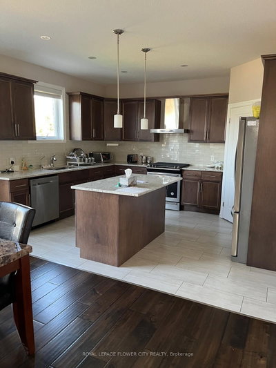 128 Ottawa Avenue — more photos