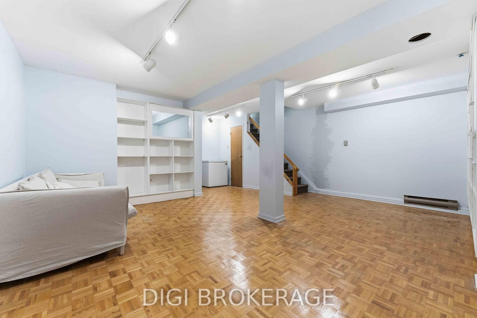 332 Iona Street • Ottawa, ON photo 41