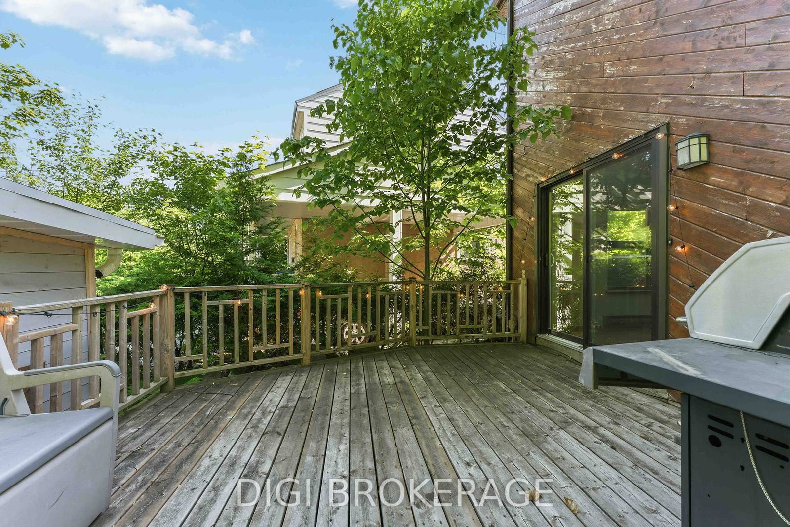 332 Iona Street • Ottawa, ON photo 44