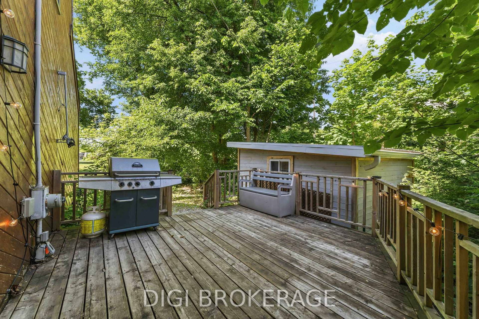 332 Iona Street • Ottawa, ON photo 45
