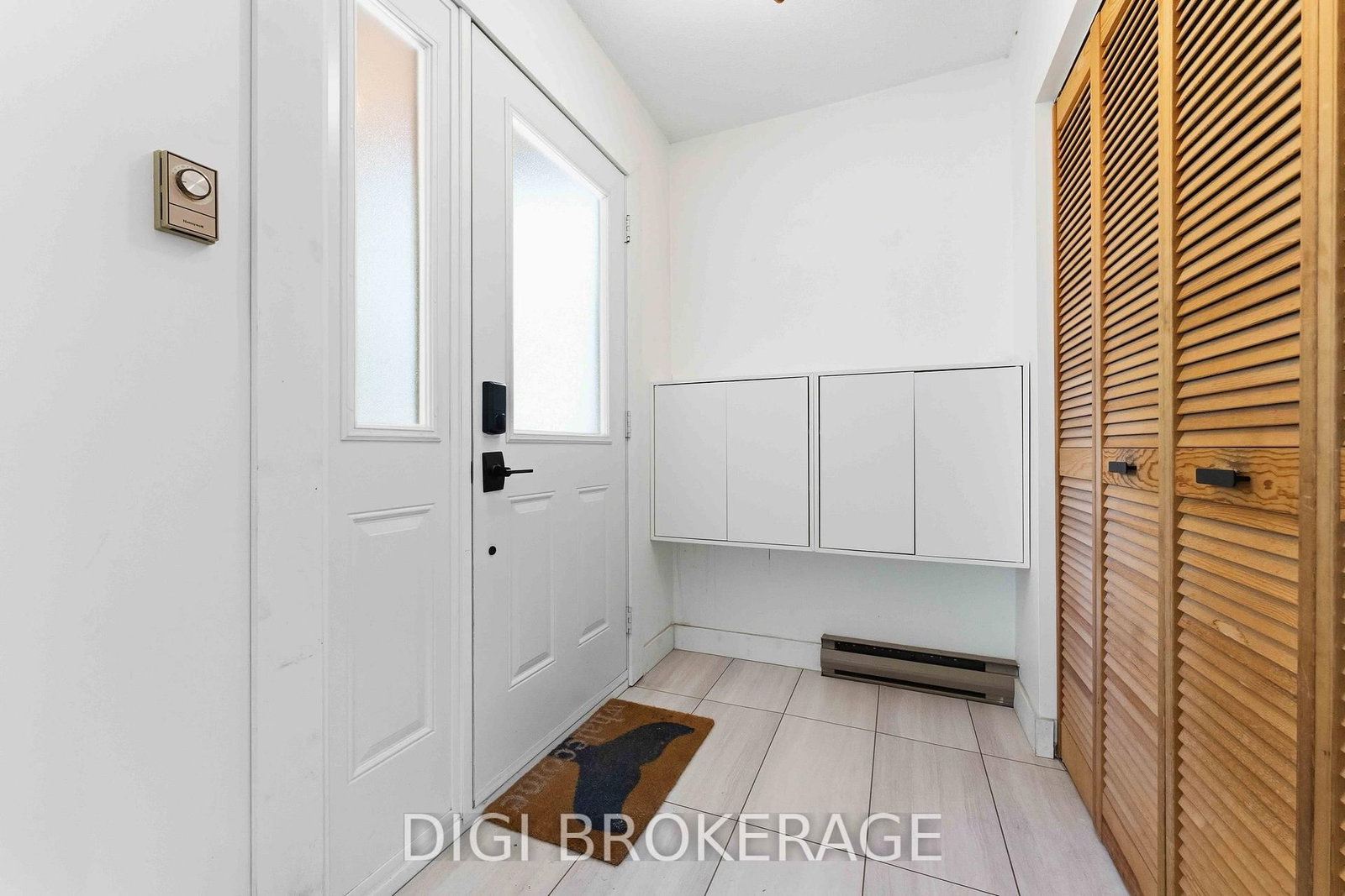 332 Iona Street • Ottawa, ON photo 7