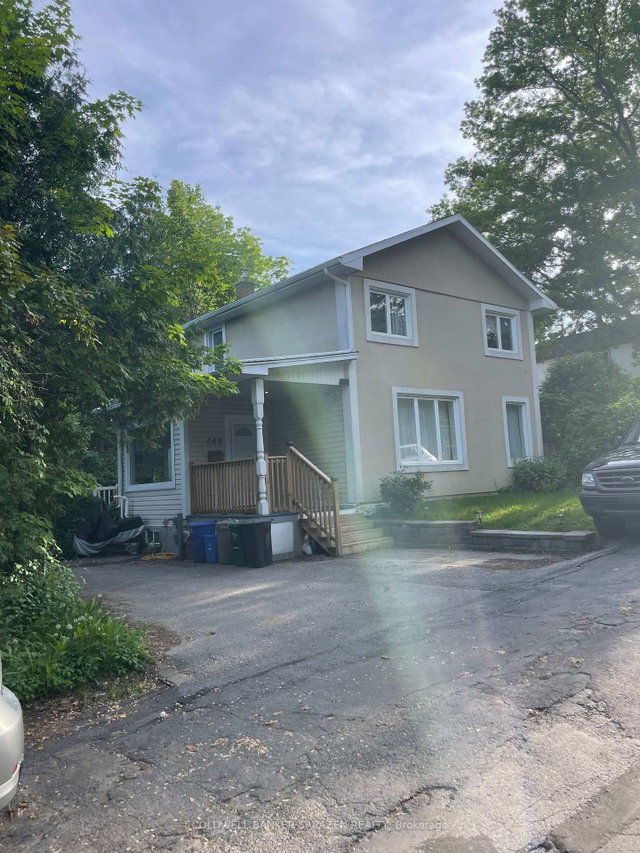 448 GREEN Avenue