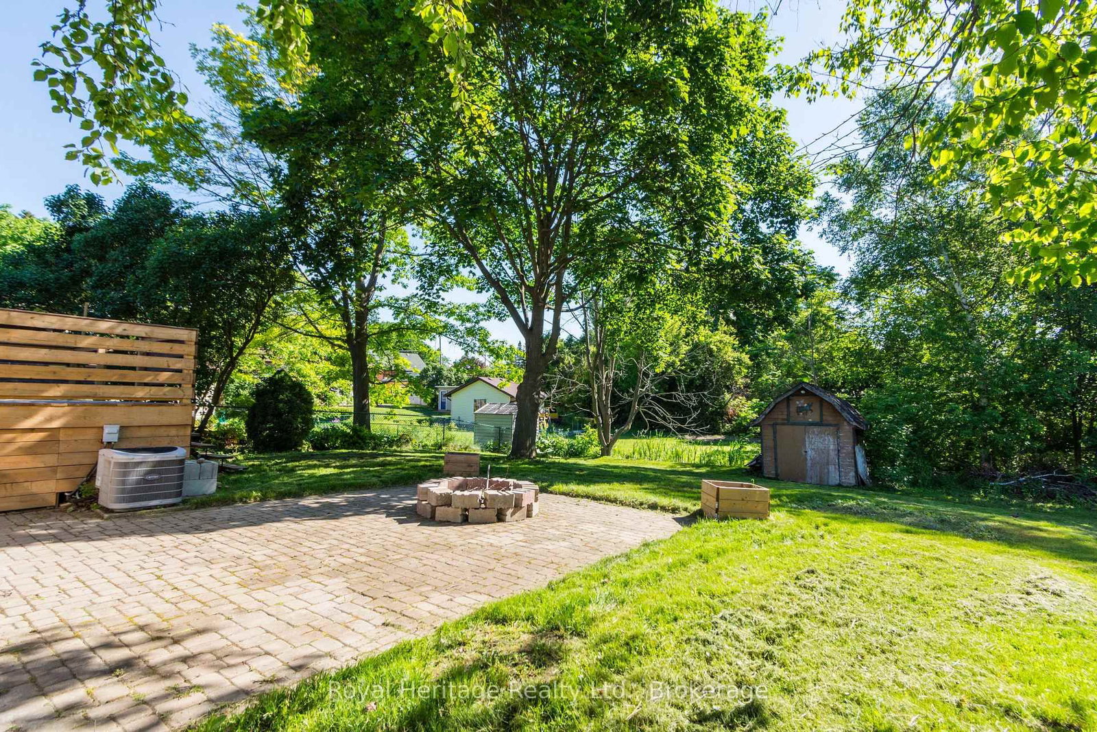 95 S Division Street • Brighton, ON photo 31