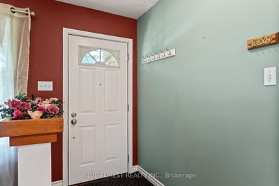30 Gerald Crescent — photo 6
