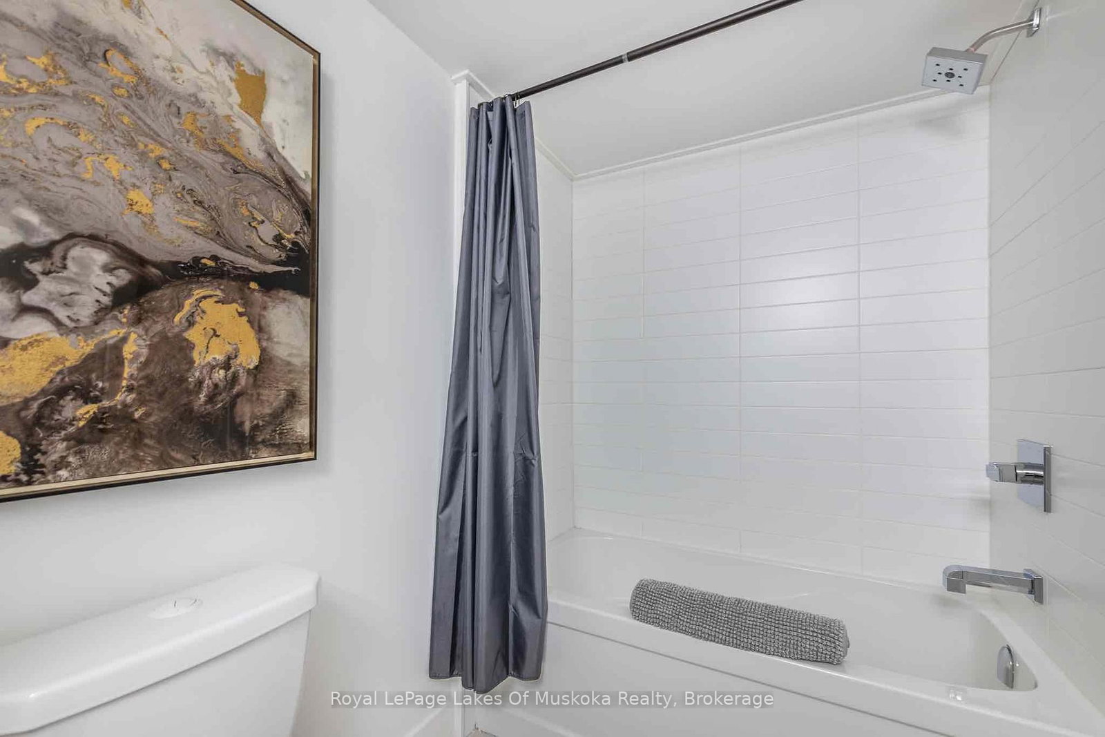 3 Tree Tops Lane • #102 • Huntsville, ON photo 17