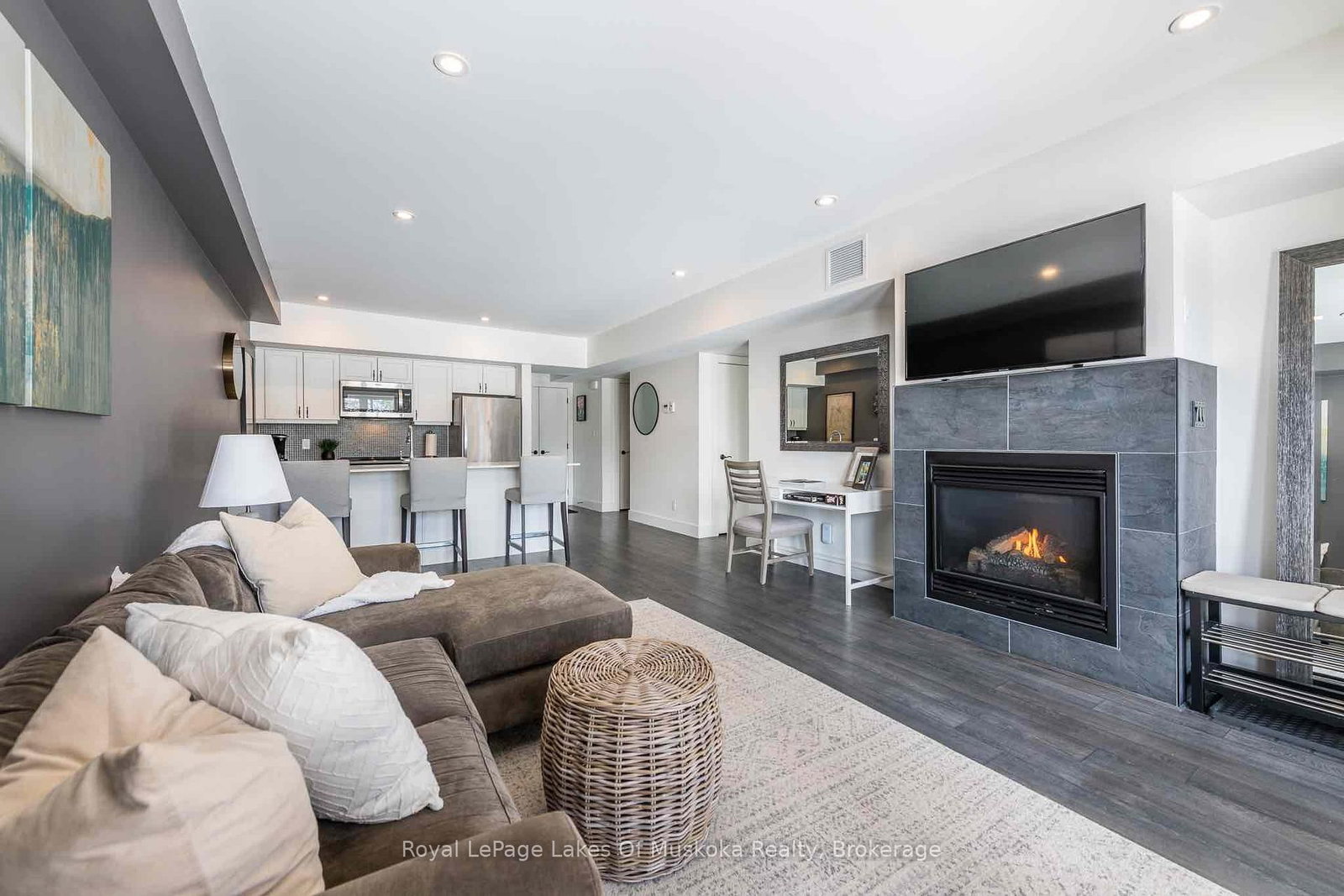 3 Tree Tops Lane • #102 • Huntsville, ON photo 5
