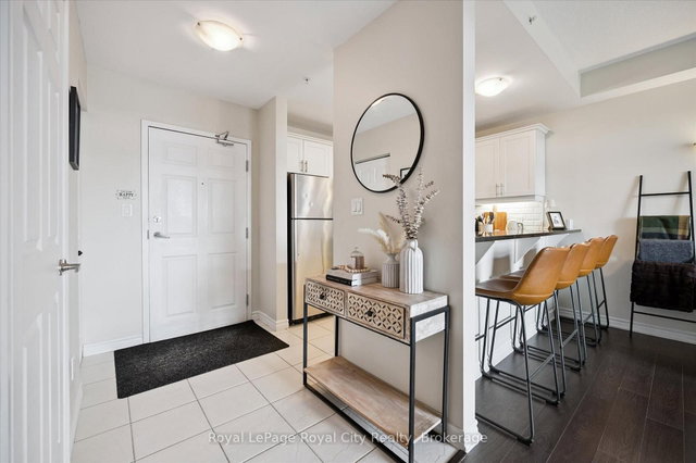 403 - 2 Colonial Drive