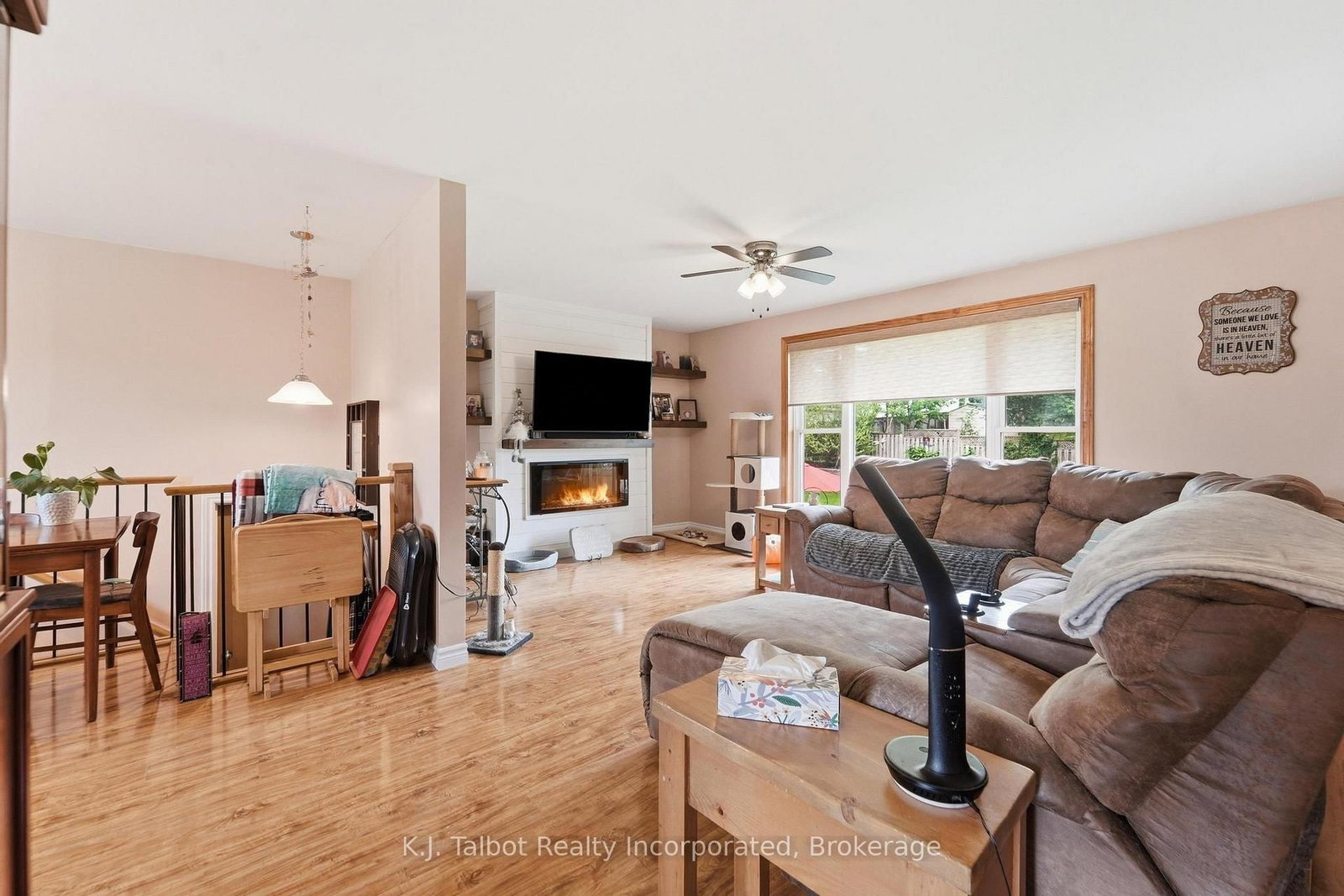 155 James Street • Central Huron, ON photo 3