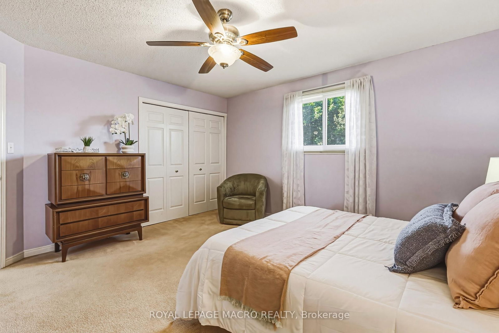565 W Stone Church Road • Hamilton, ON photo 16