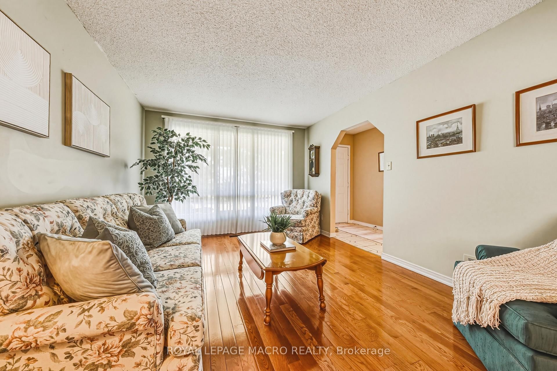 565 Stone Church Road W