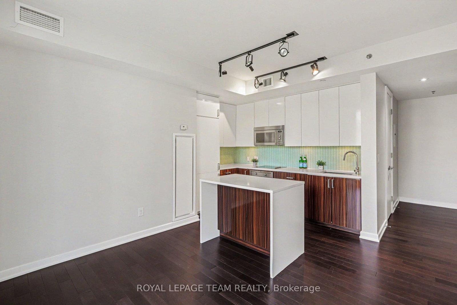 300 E Lisgar Street • #310 • Ottawa, ON photo 7