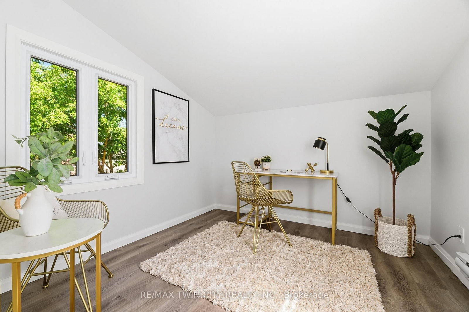 59 Salisbury Avenue • Brantford, ON photo 14