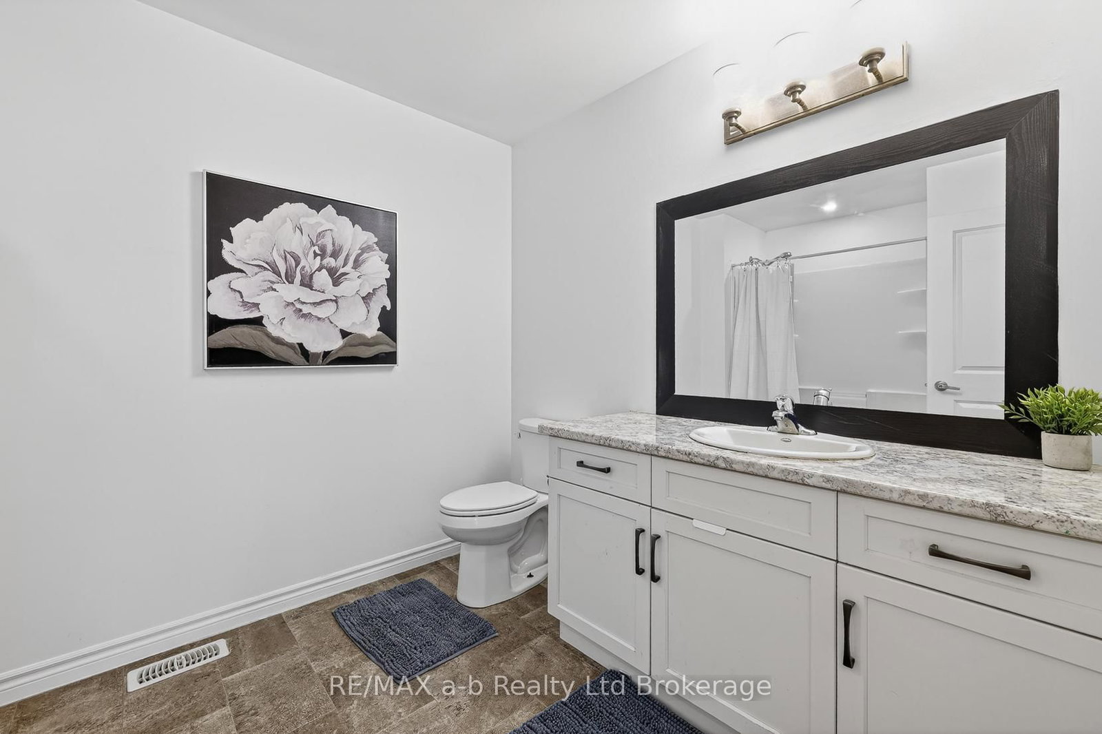 29 Kendell Lane • Ingersoll, ON photo 18