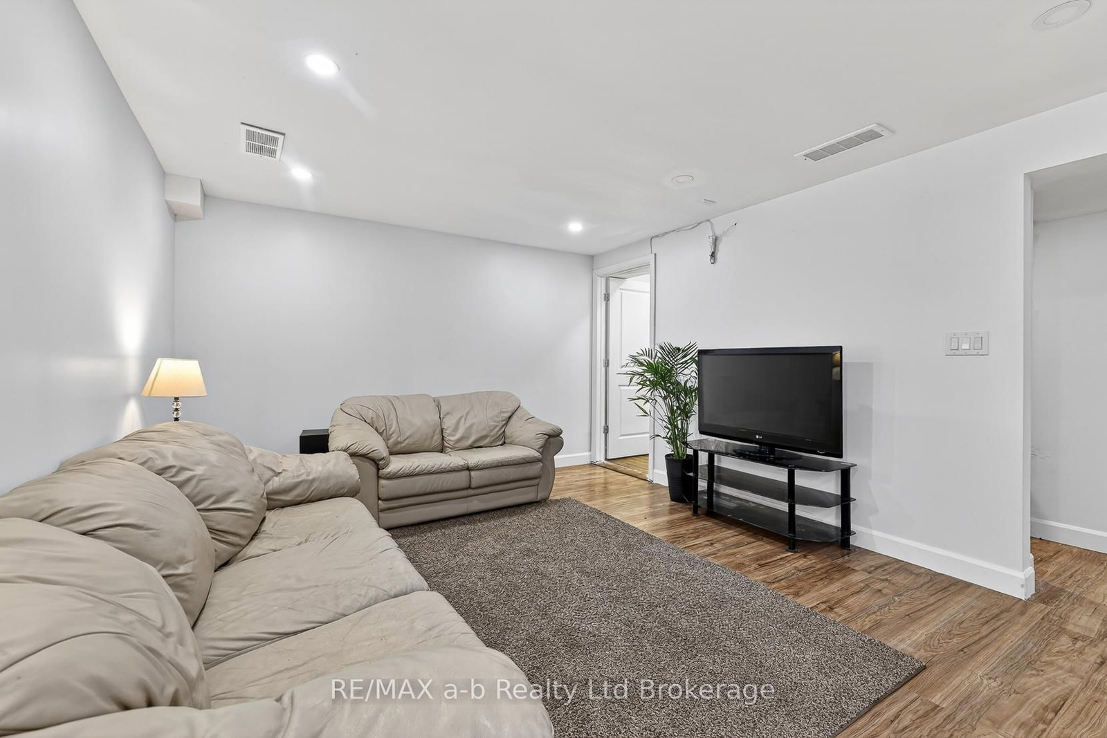 29 Kendell Lane • Ingersoll, ON photo 21