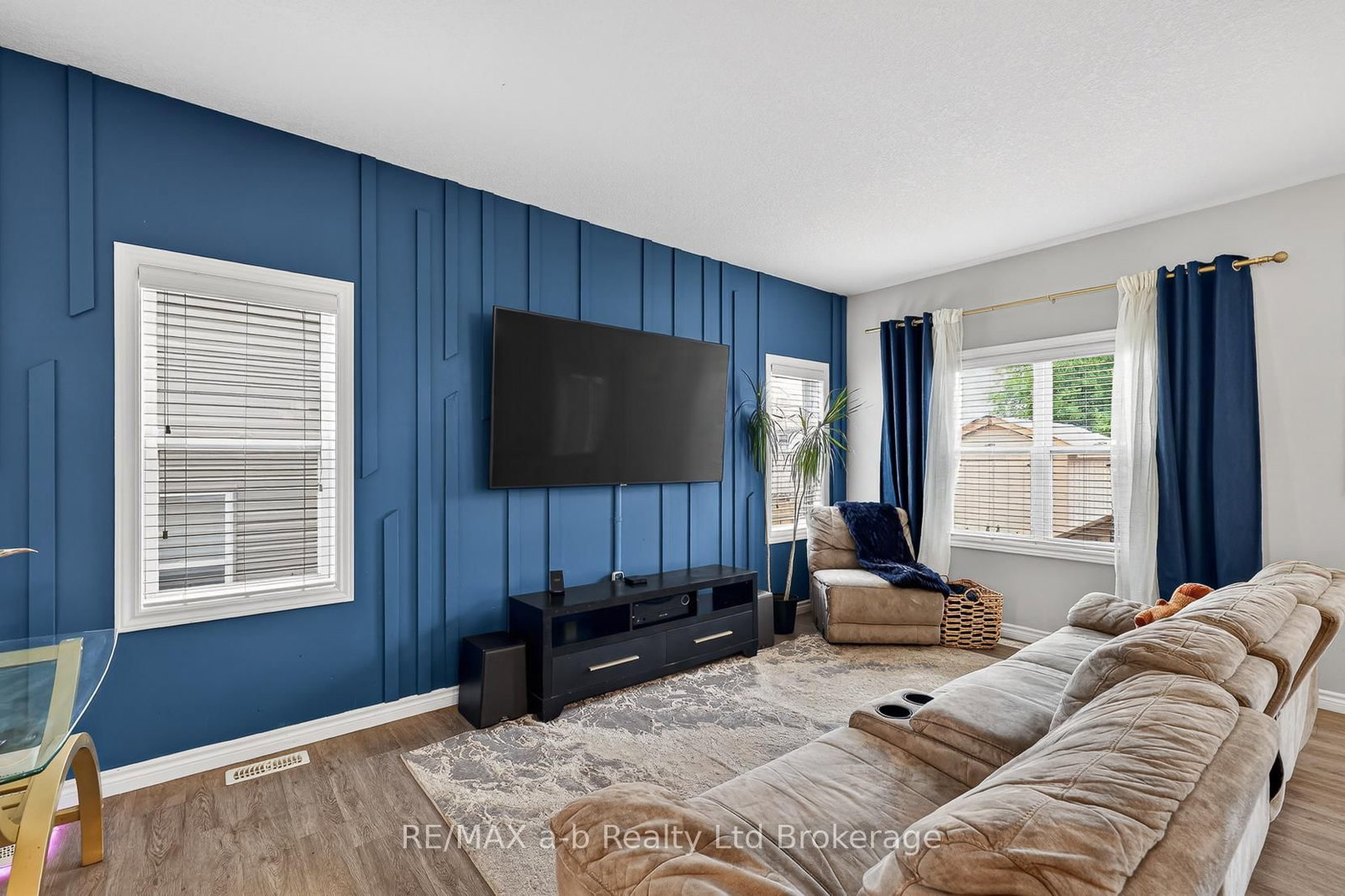 29 Kendell Lane • Ingersoll, ON photo 4