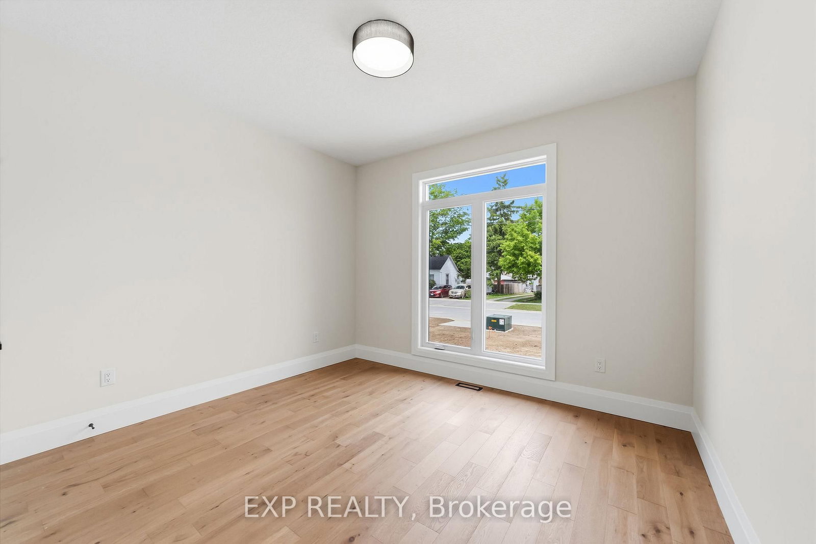 404 Erie Street • Warwick, ON photo 19