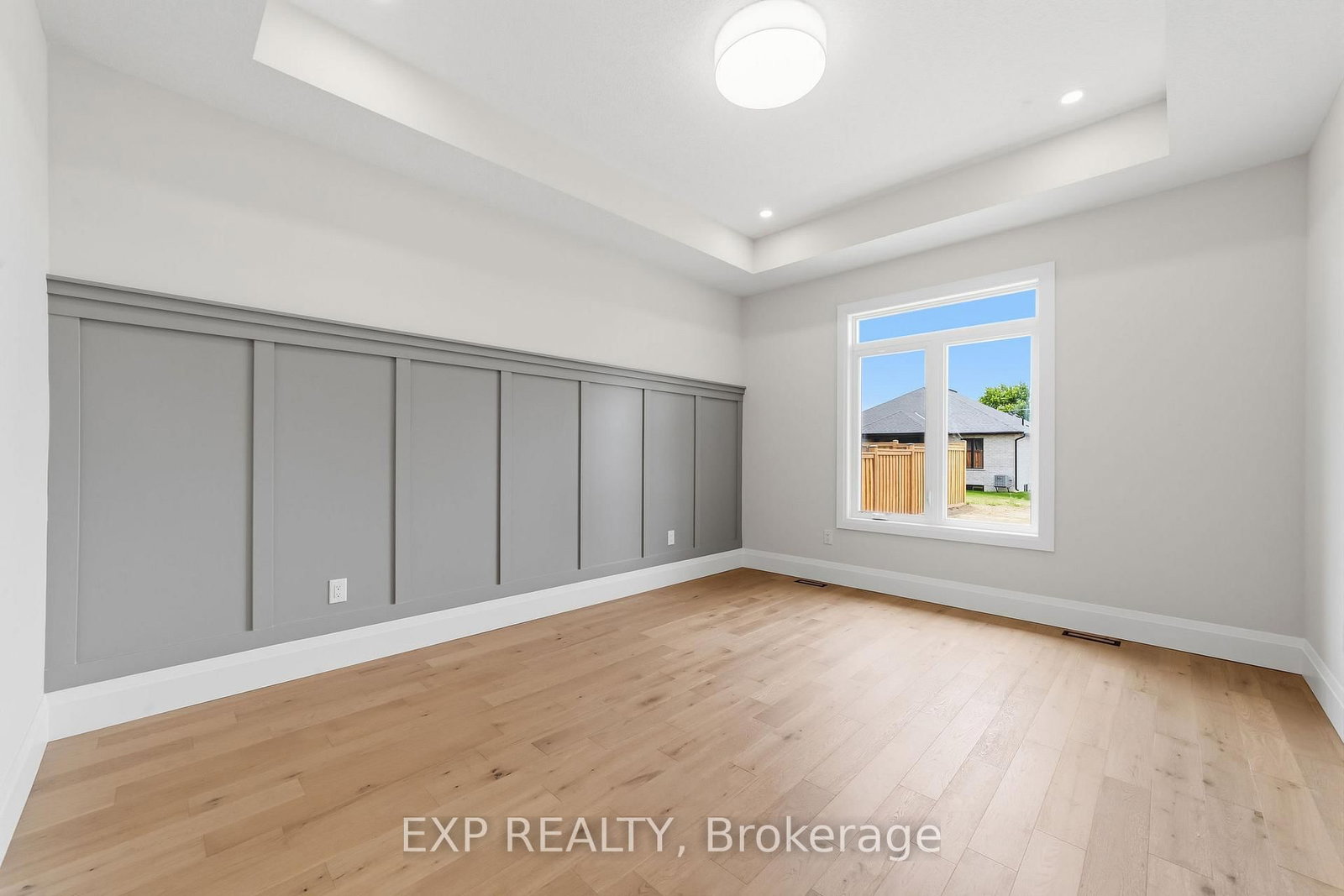 404 Erie Street • Warwick, ON photo 25