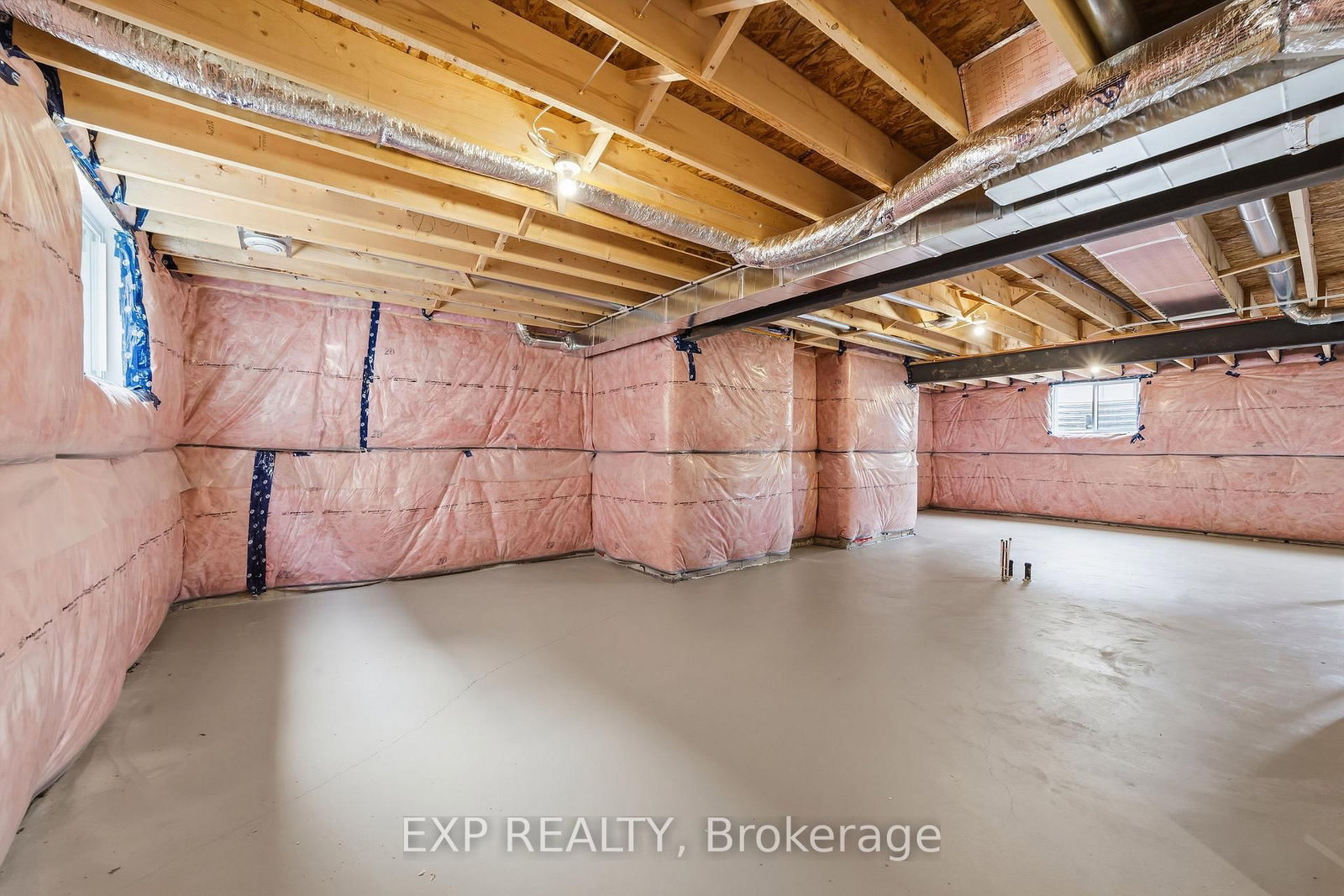 404 Erie Street • Warwick, ON photo 29
