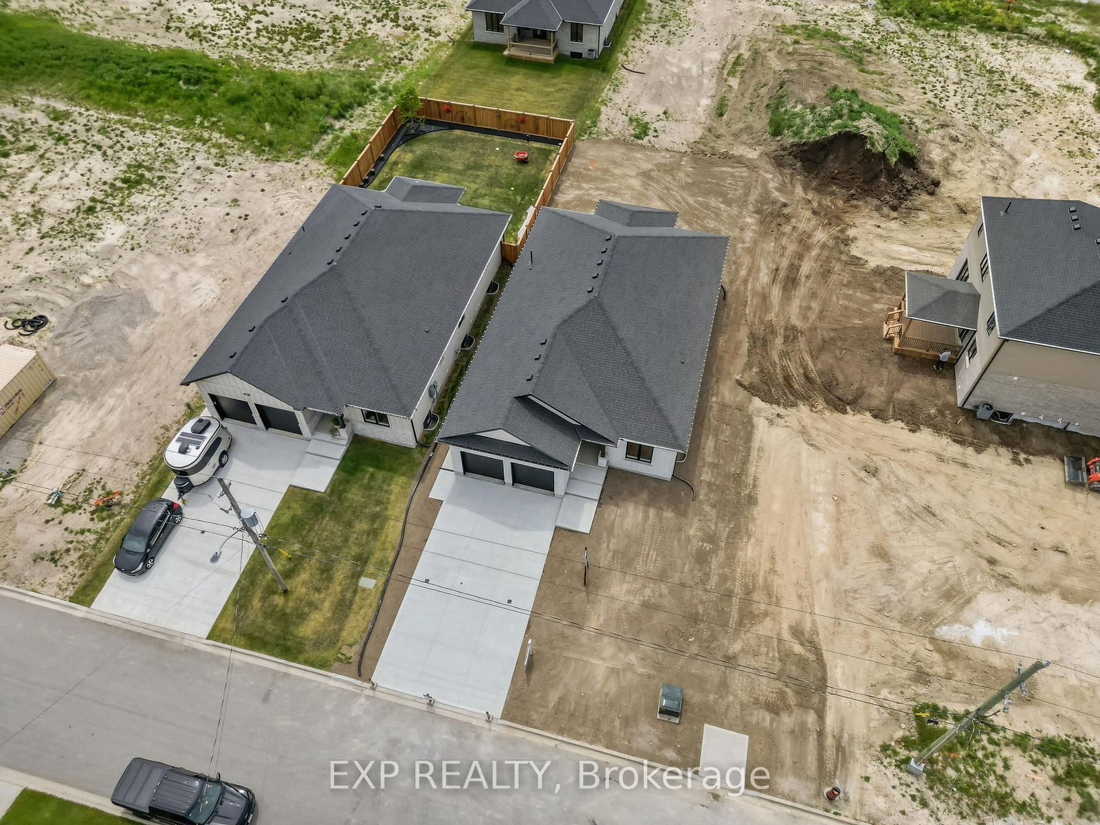 404 Erie Street • Warwick, ON photo 34