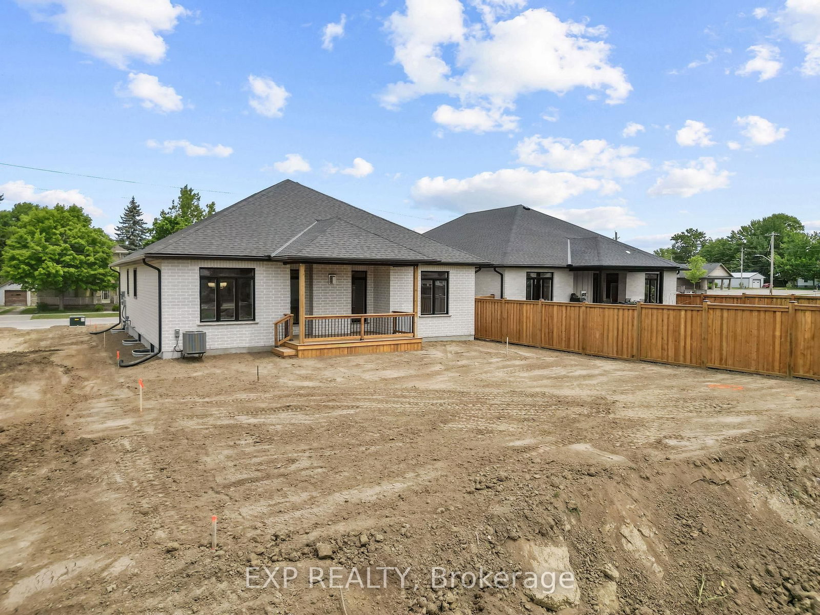 404 Erie Street • Warwick, ON photo 35