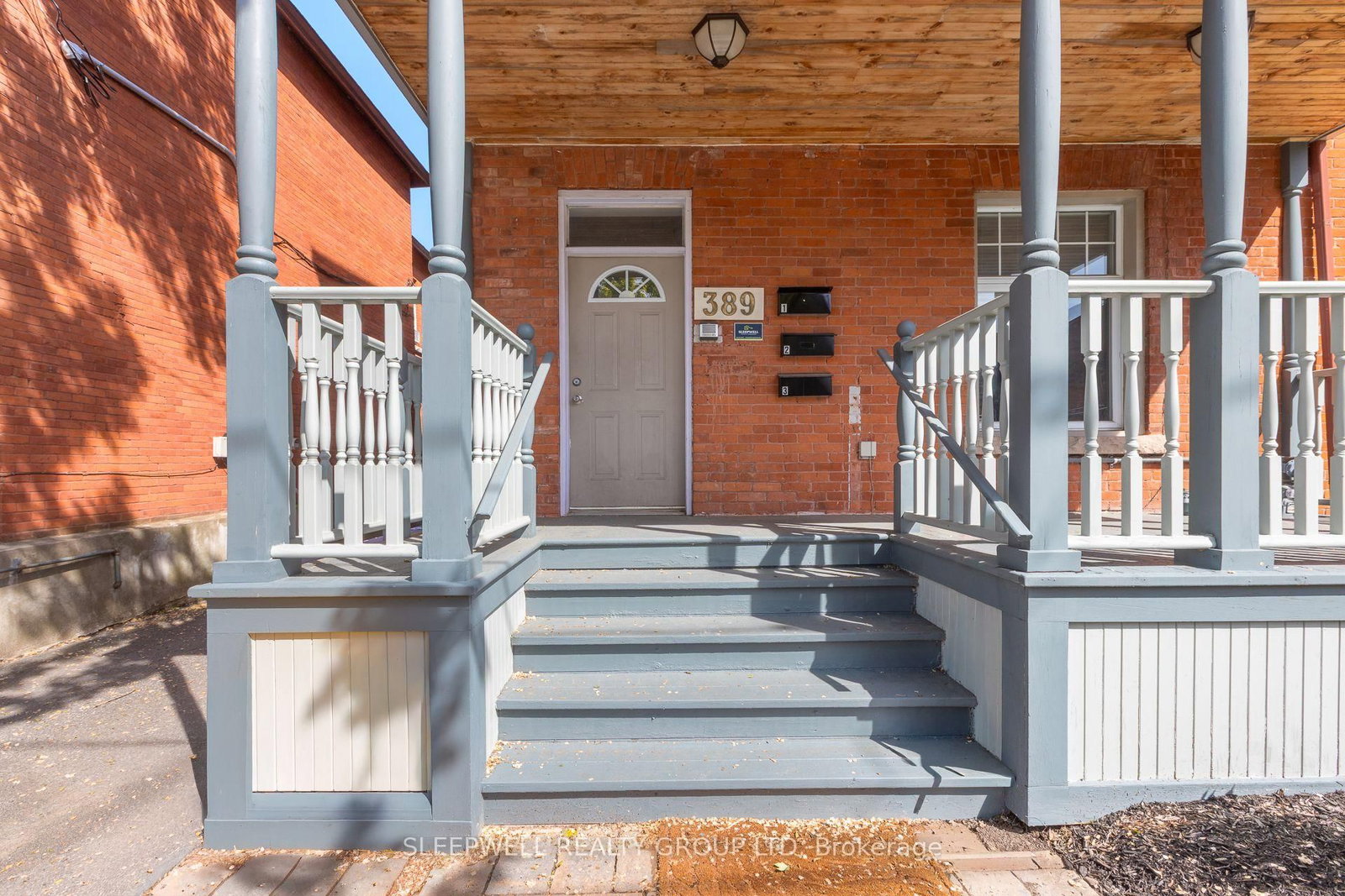 389 Daly Avenue • Ottawa, ON photo 2