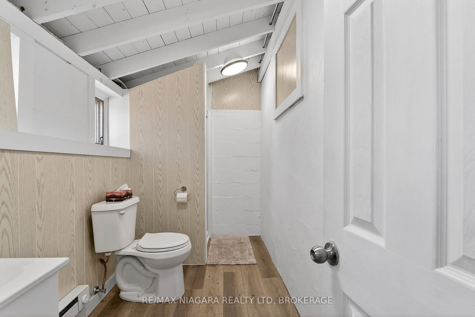 239 Pleasant Beach Road • Port Colborne, ON photo 12