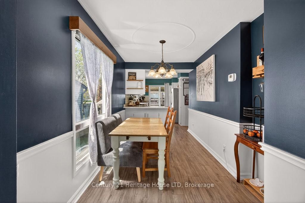 211 Grantham Avenue • St. Catharines, ON photo 10