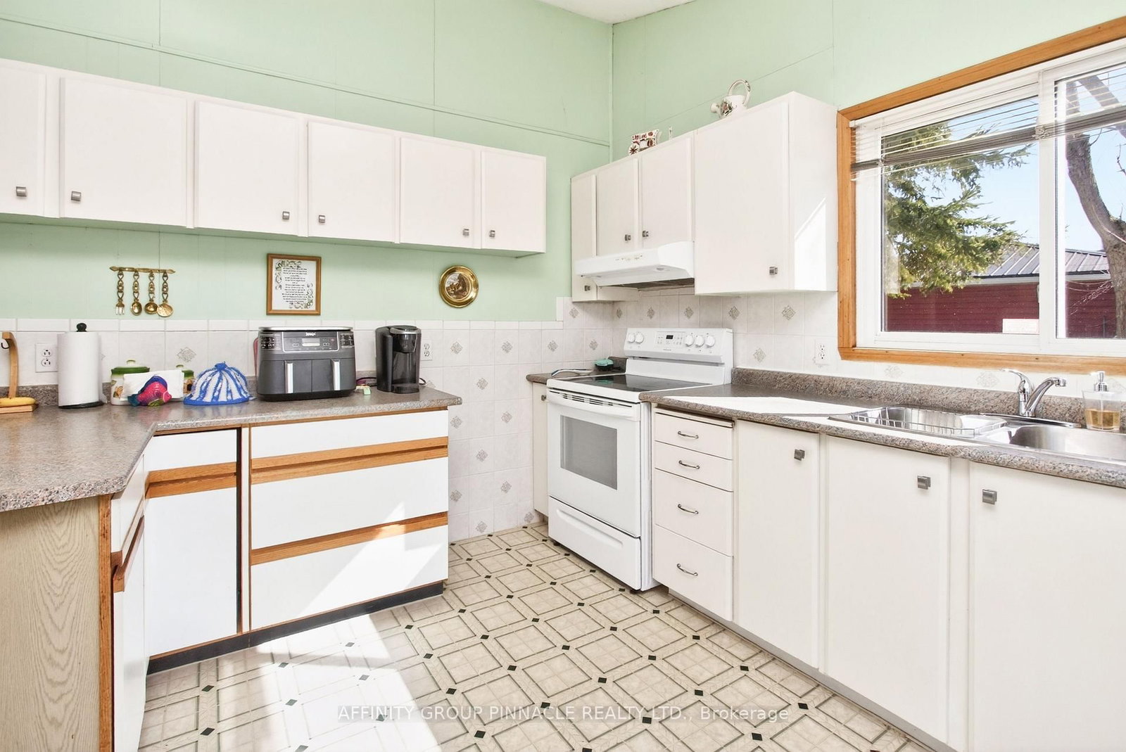 12 North Bayou Road • Kawartha Lakes, ON photo 11