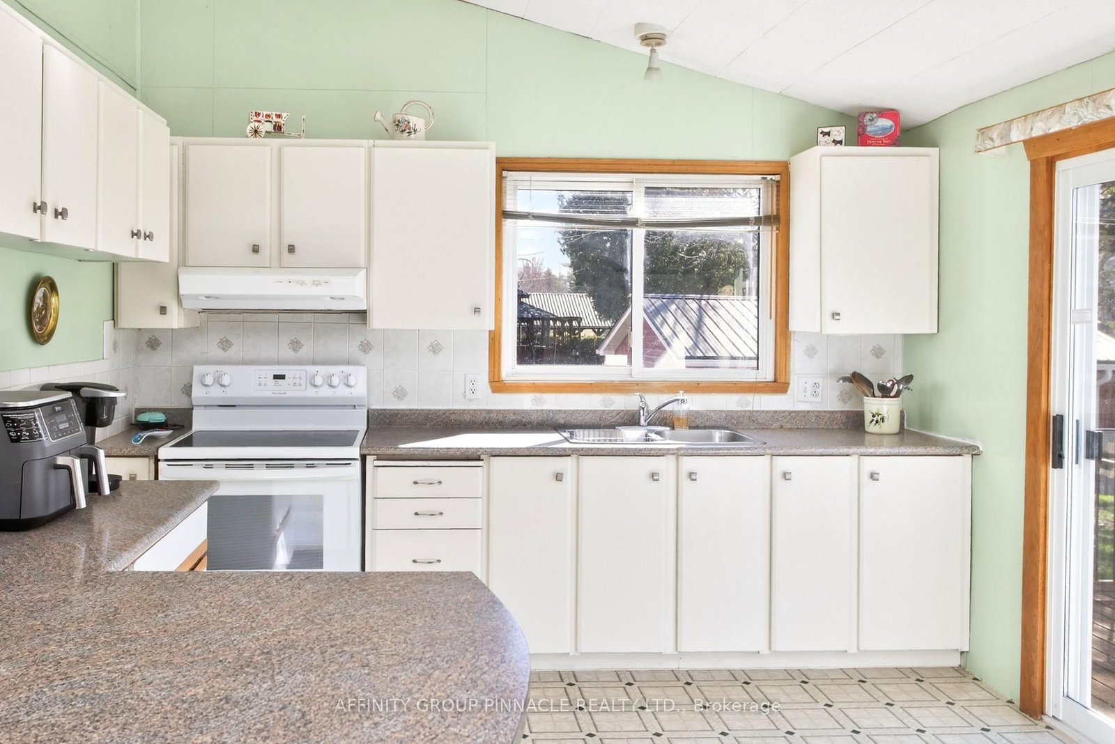 12 North Bayou Road • Kawartha Lakes, ON photo 9