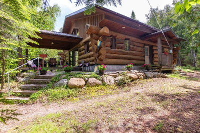 13 Richardson Road • Kincardine, ON photo 2