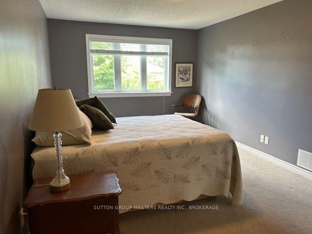 124 Farmstead Court • Kingston, ON photo 18