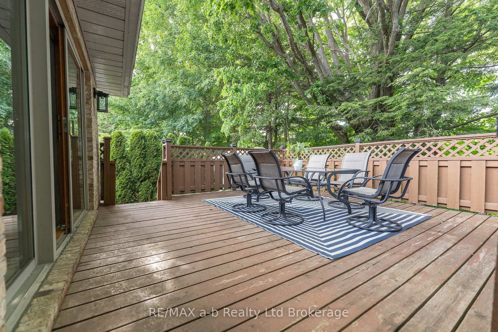 34 Lorraine Avenue • Tillsonburg, ON photo 34