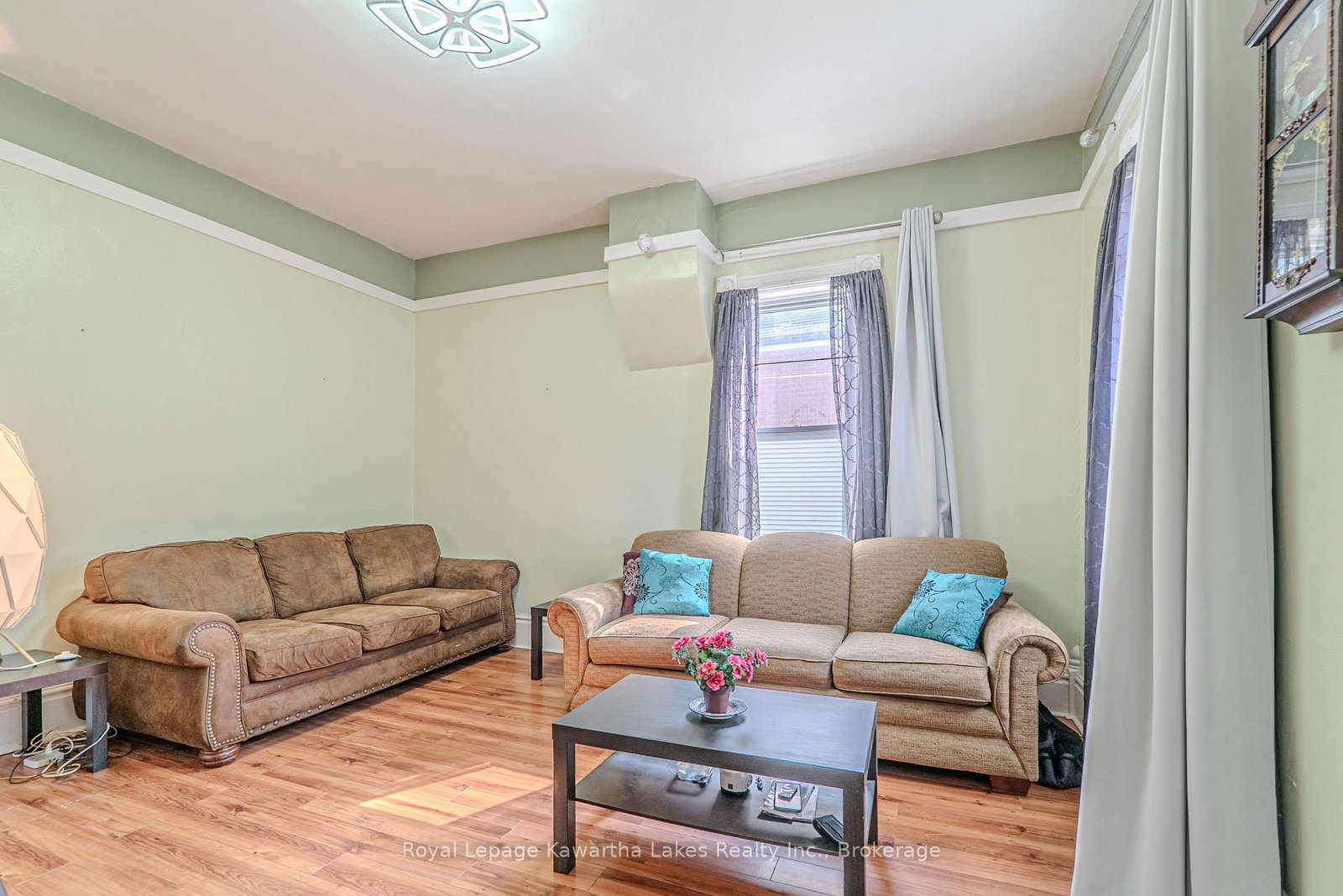 36 Melbourne Street W • Kawartha Lakes, ON photo 10