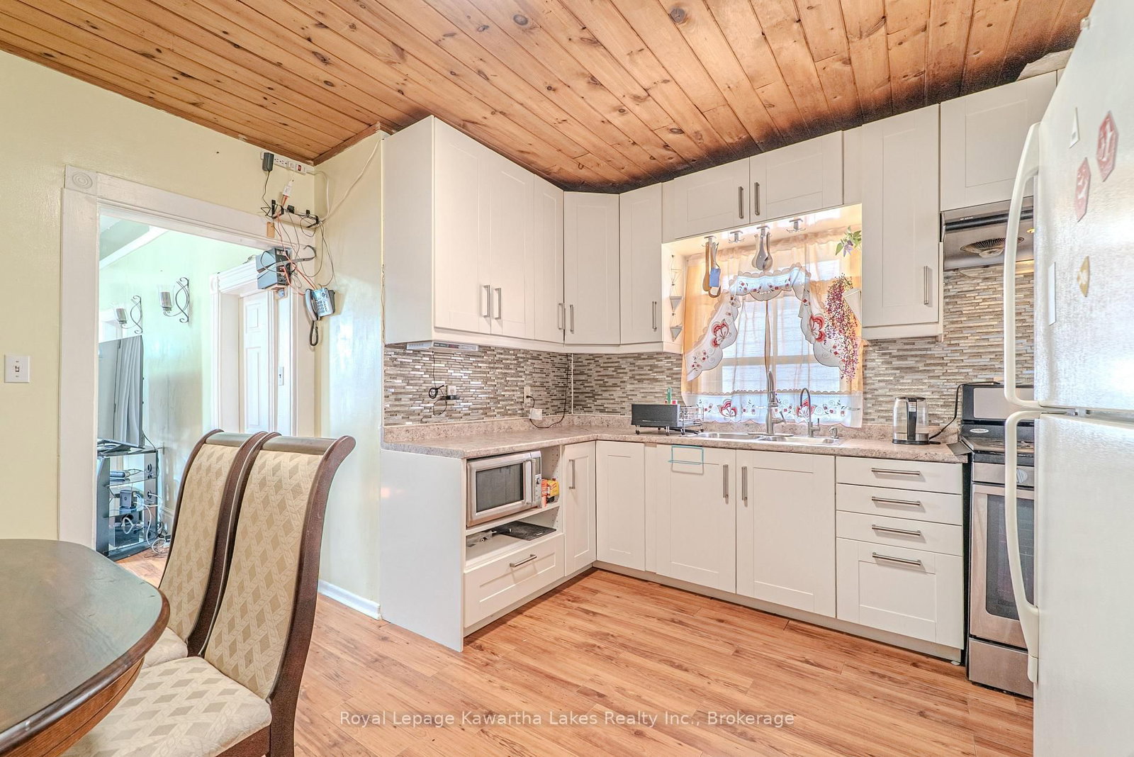 36 Melbourne Street W • Kawartha Lakes, ON photo 18