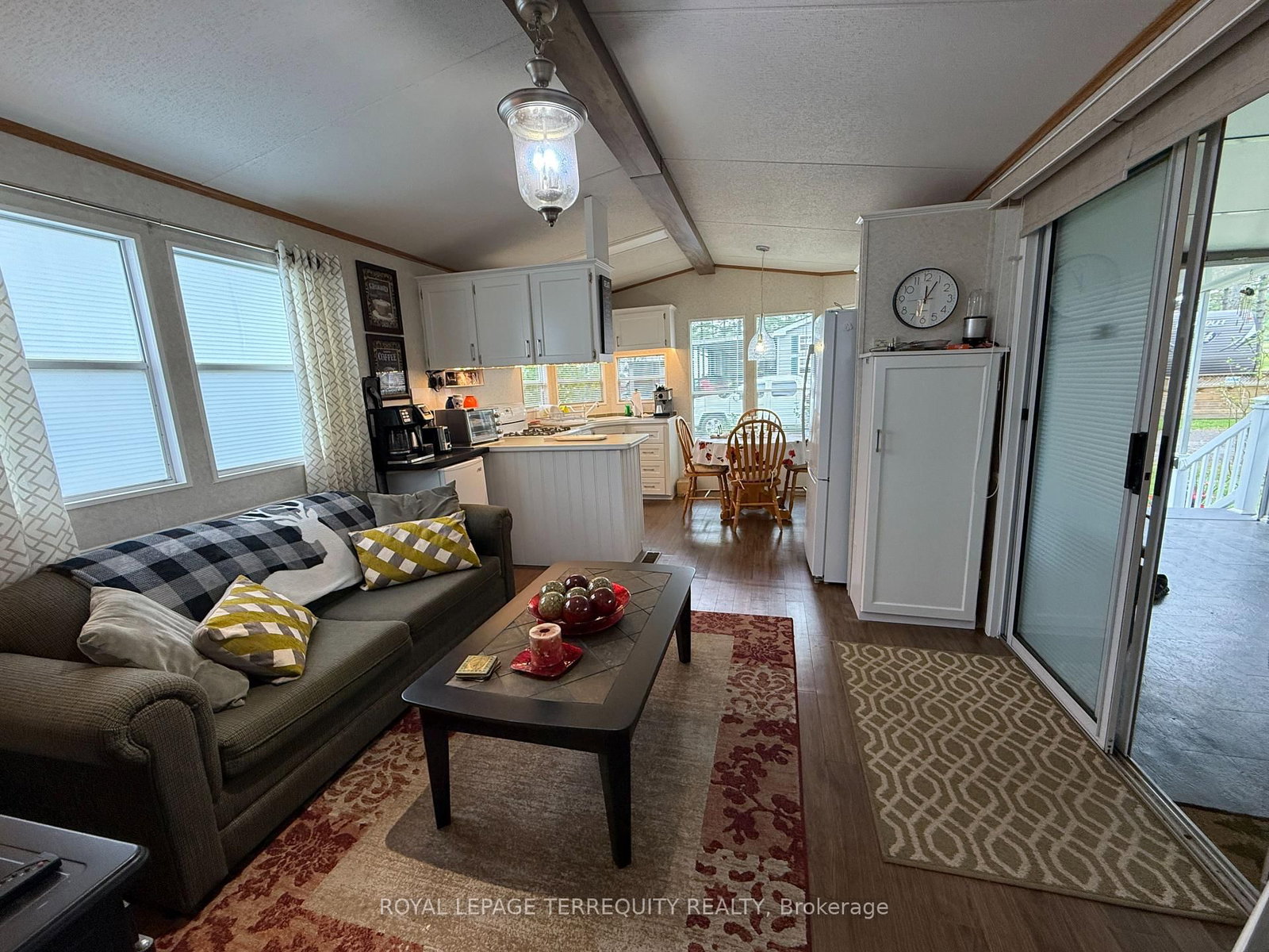 125 Bass • Selwyn, ON photo 10