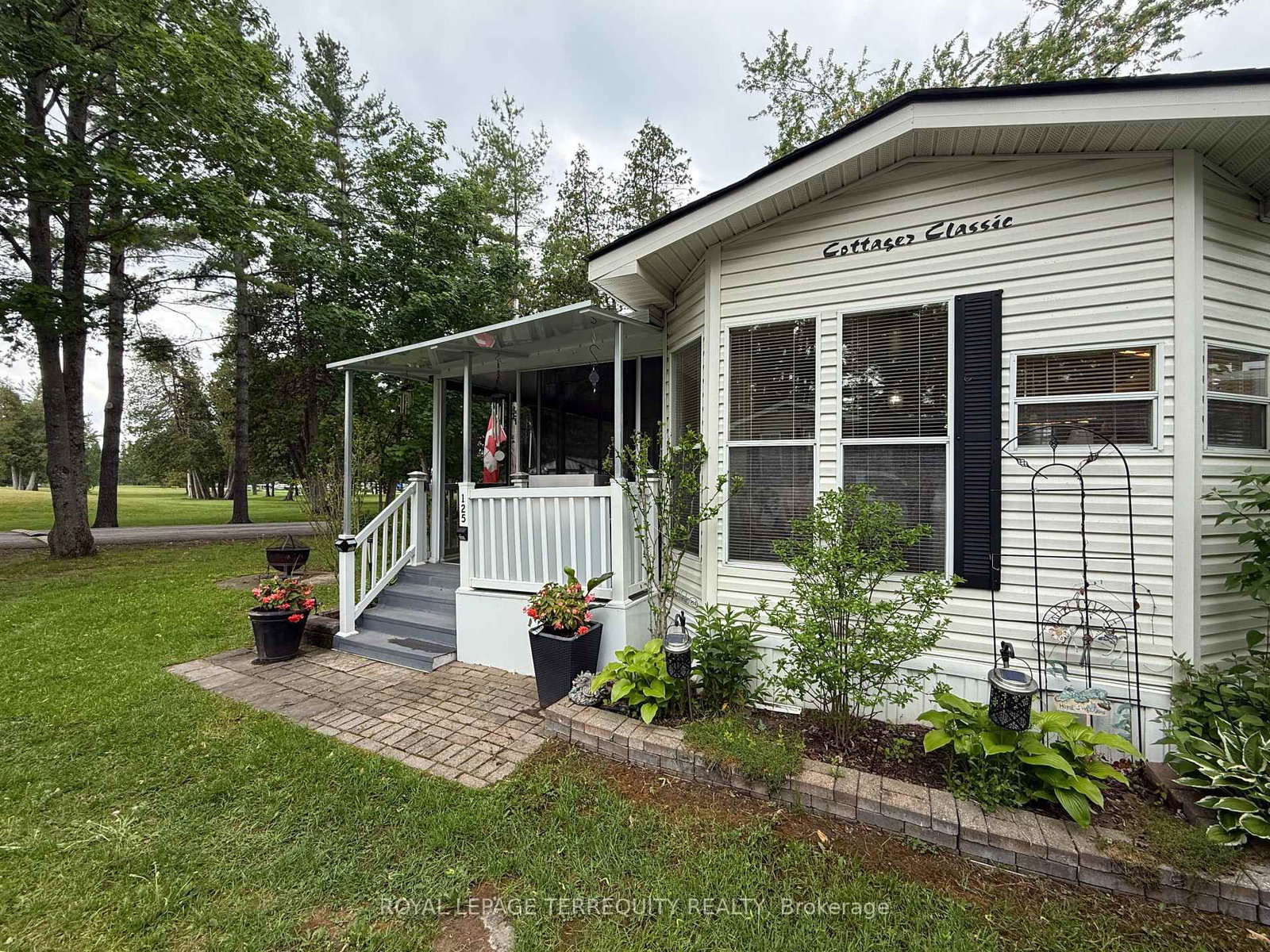 125 Bass • Selwyn, ON photo 5
