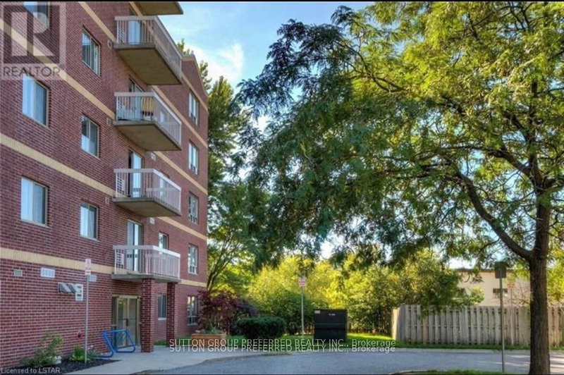 402 - 626 First Street