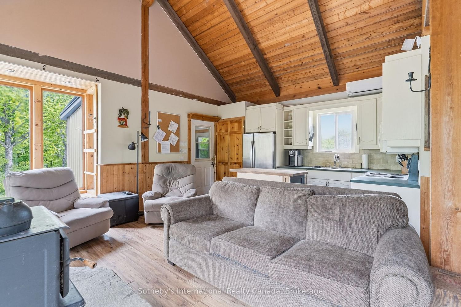 166 MYERS LAKE Road • Georgian Bay, ON photo 14