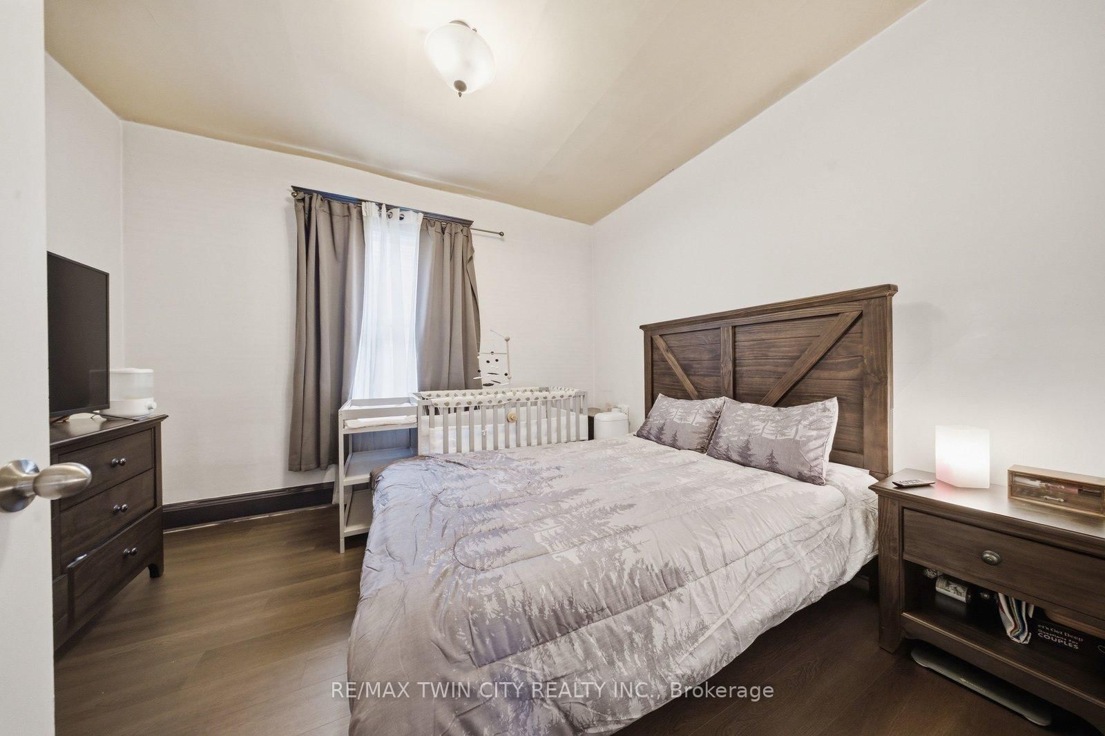 12 Brunswick Street N • Brantford, ON photo 21