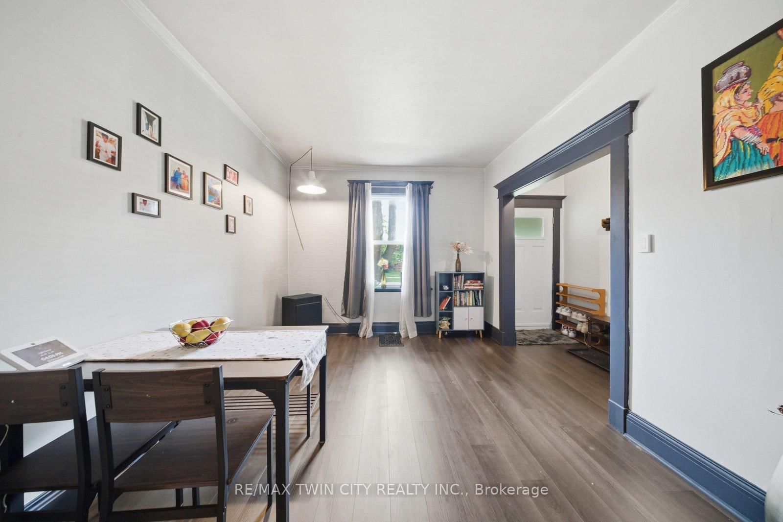 12 Brunswick Street N • Brantford, ON photo 7