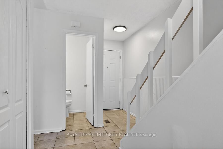 427 Moodie Dr, Ottawa, view 3