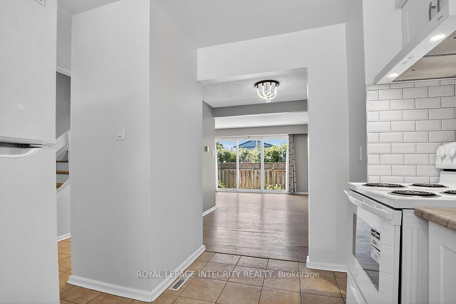 427 Moodie Dr, Ottawa, view 6