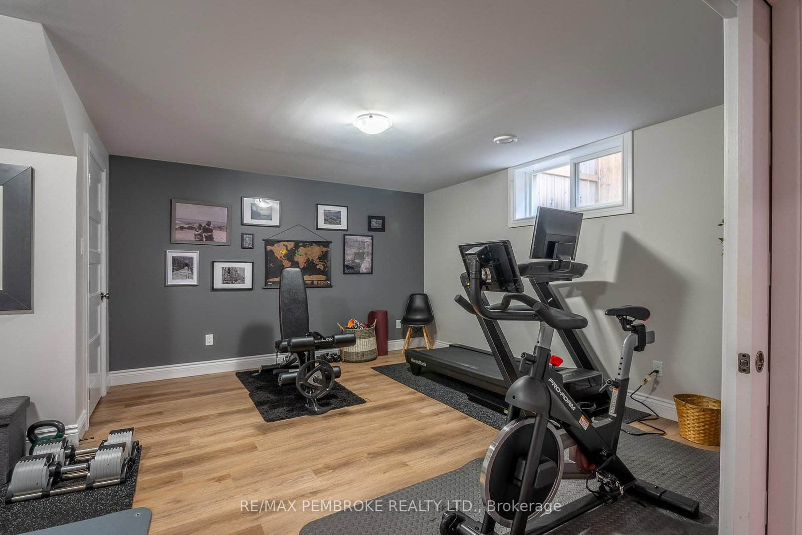 15 Drew Street • Petawawa, ON photo 38