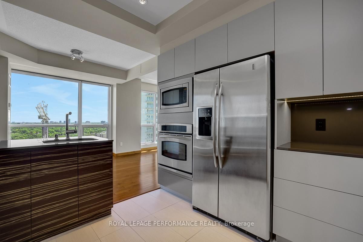 38 Metropole Private • #2101 • Ottawa, ON photo 13