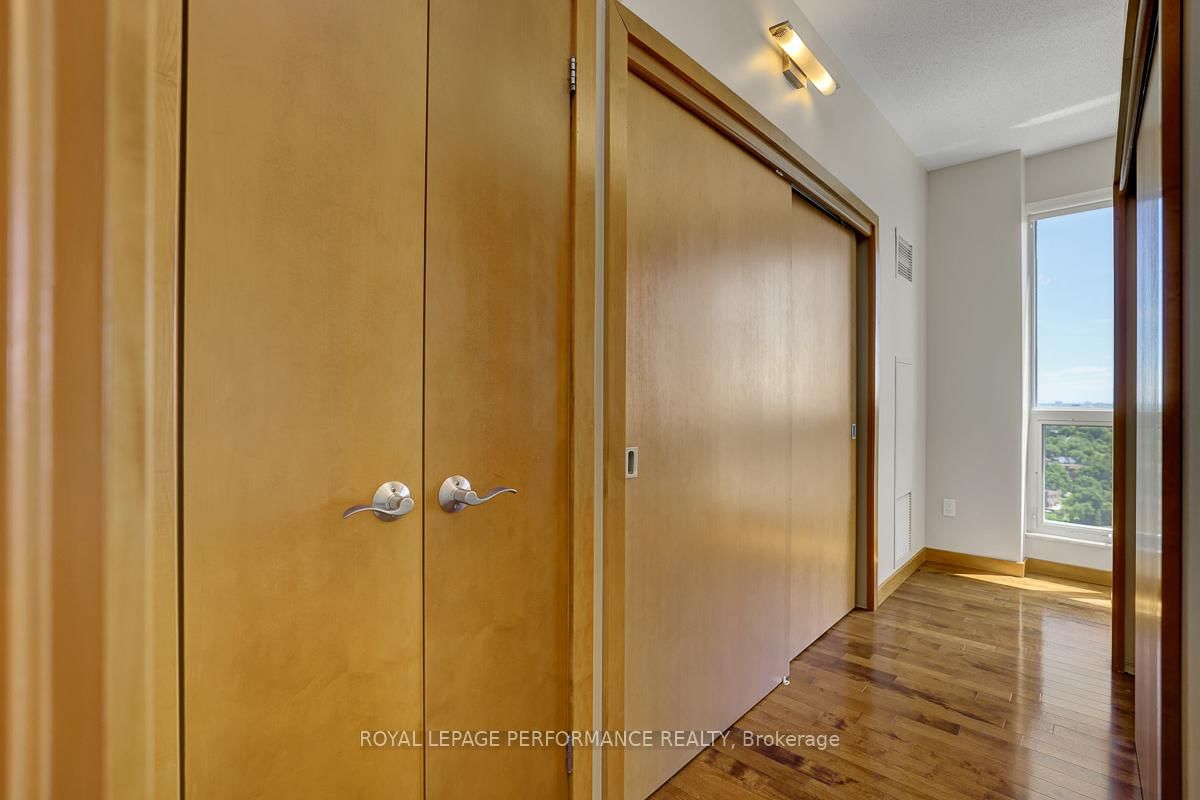 38 Metropole Private • #2101 • Ottawa, ON photo 20