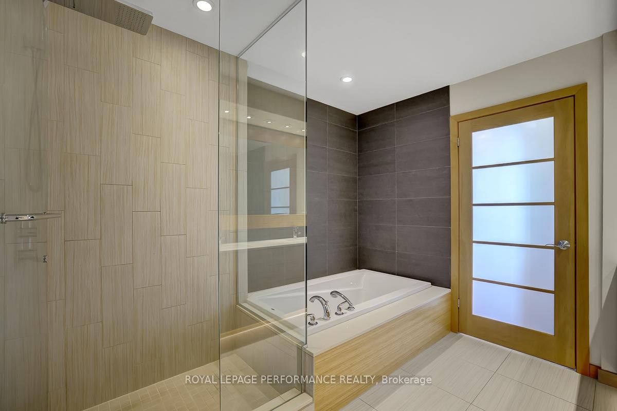 38 Metropole Private • #2101 • Ottawa, ON photo 23