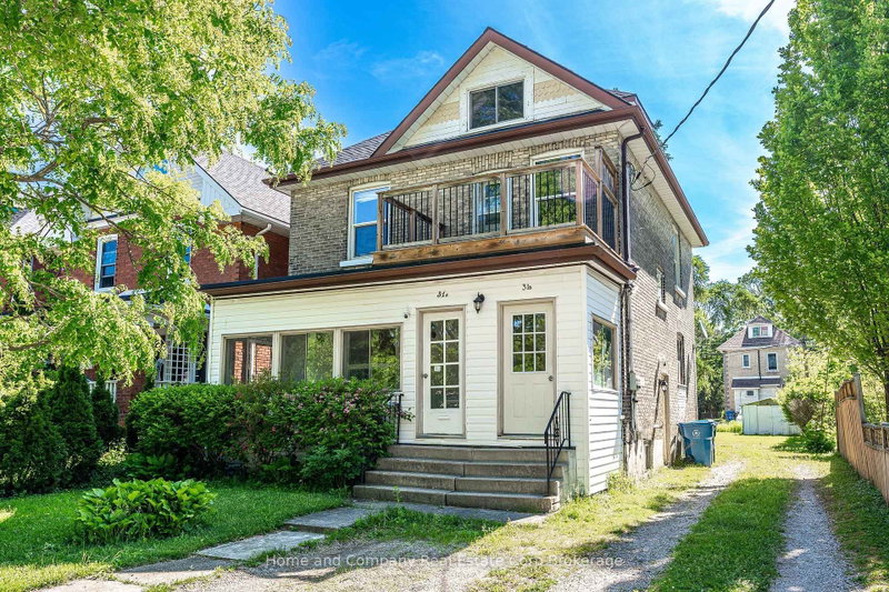 home for sale on 31 Bay Street