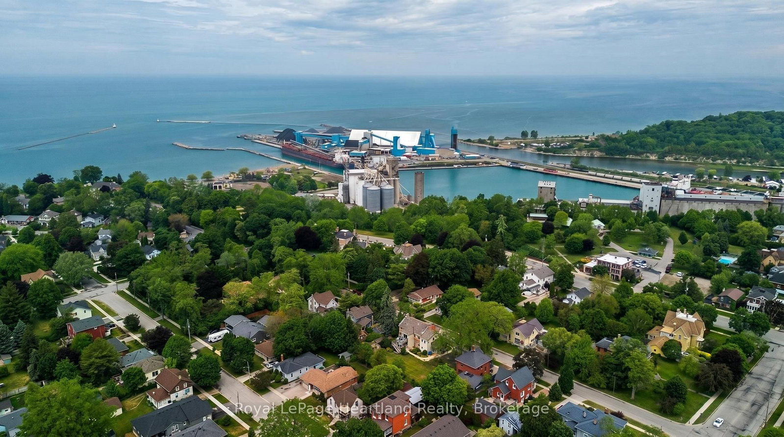 179 Lighthouse Street W • Goderich, ON photo 21