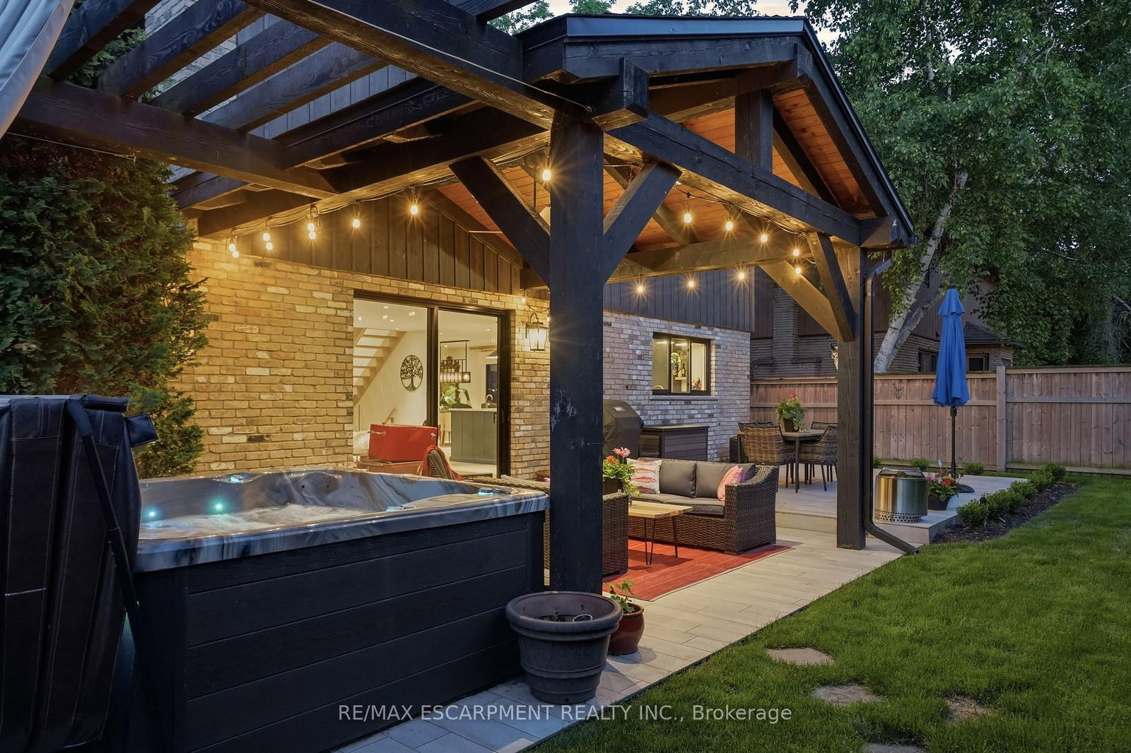 617 Grays Road • Hamilton, ON photo 9